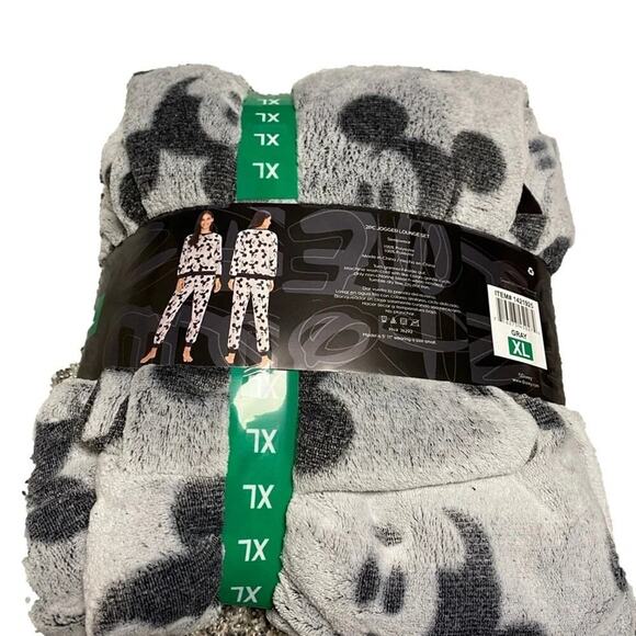 Disney Women's Loungewear Set Gray Size XL NWT - Picture 3 of 5